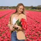 Nadine-Fotoshoot-tulpen-eigenaar-Flowerbulbs-Amsterdam-Van-Eijk-tulpen